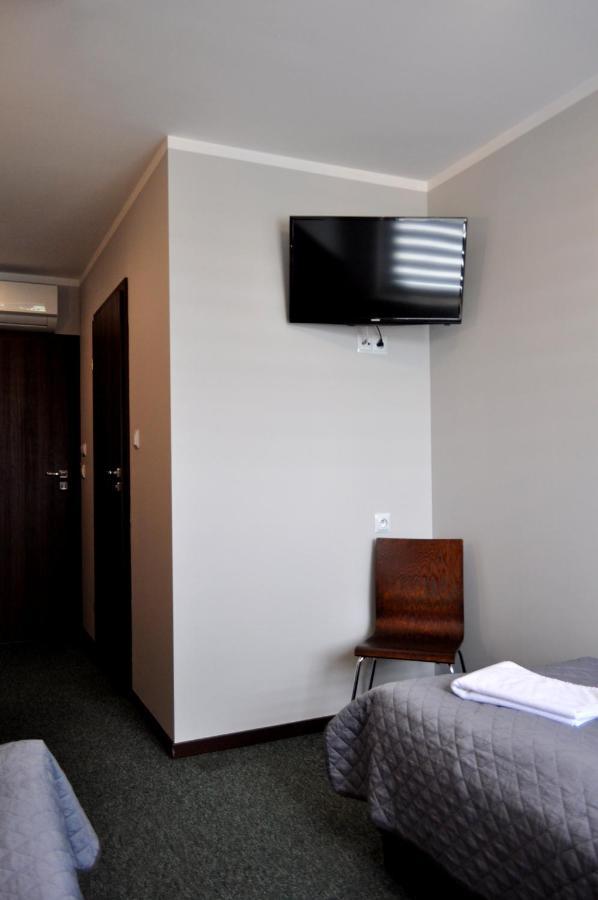 Hotel Pauza Radzyn Podlaski Buitenkant foto