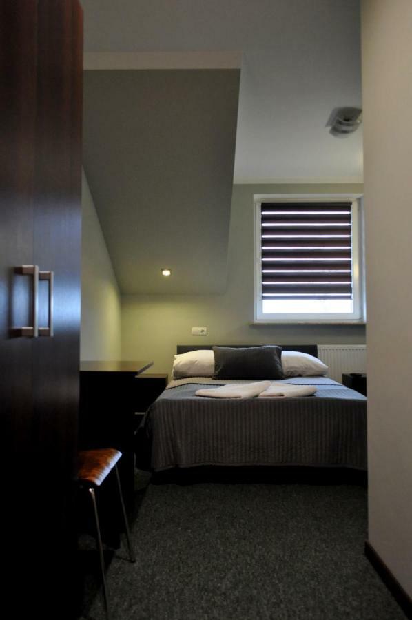 Hotel Pauza Radzyn Podlaski Buitenkant foto